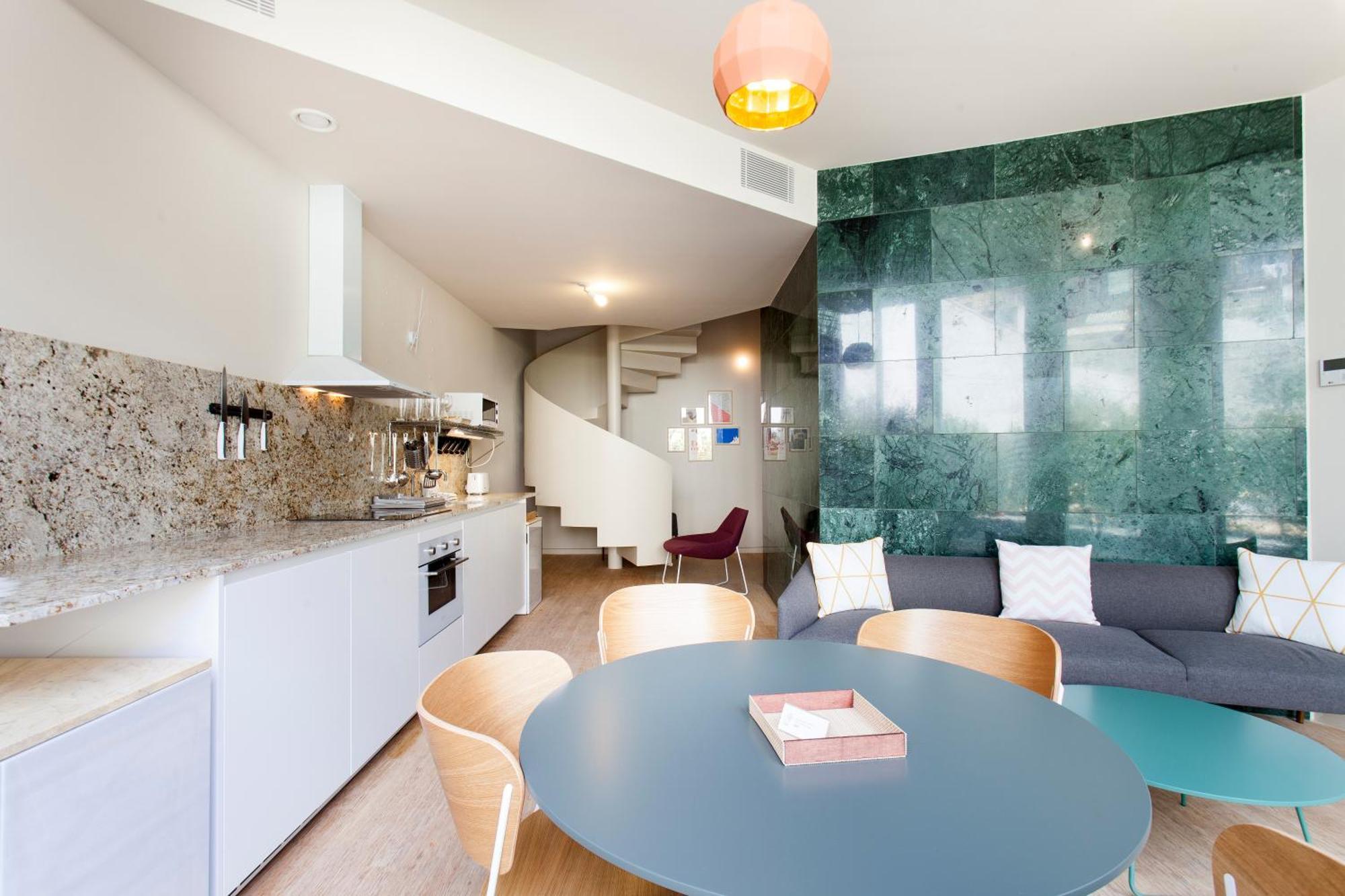 Aspasios City Oasis Apartments Барселона Экстерьер фото