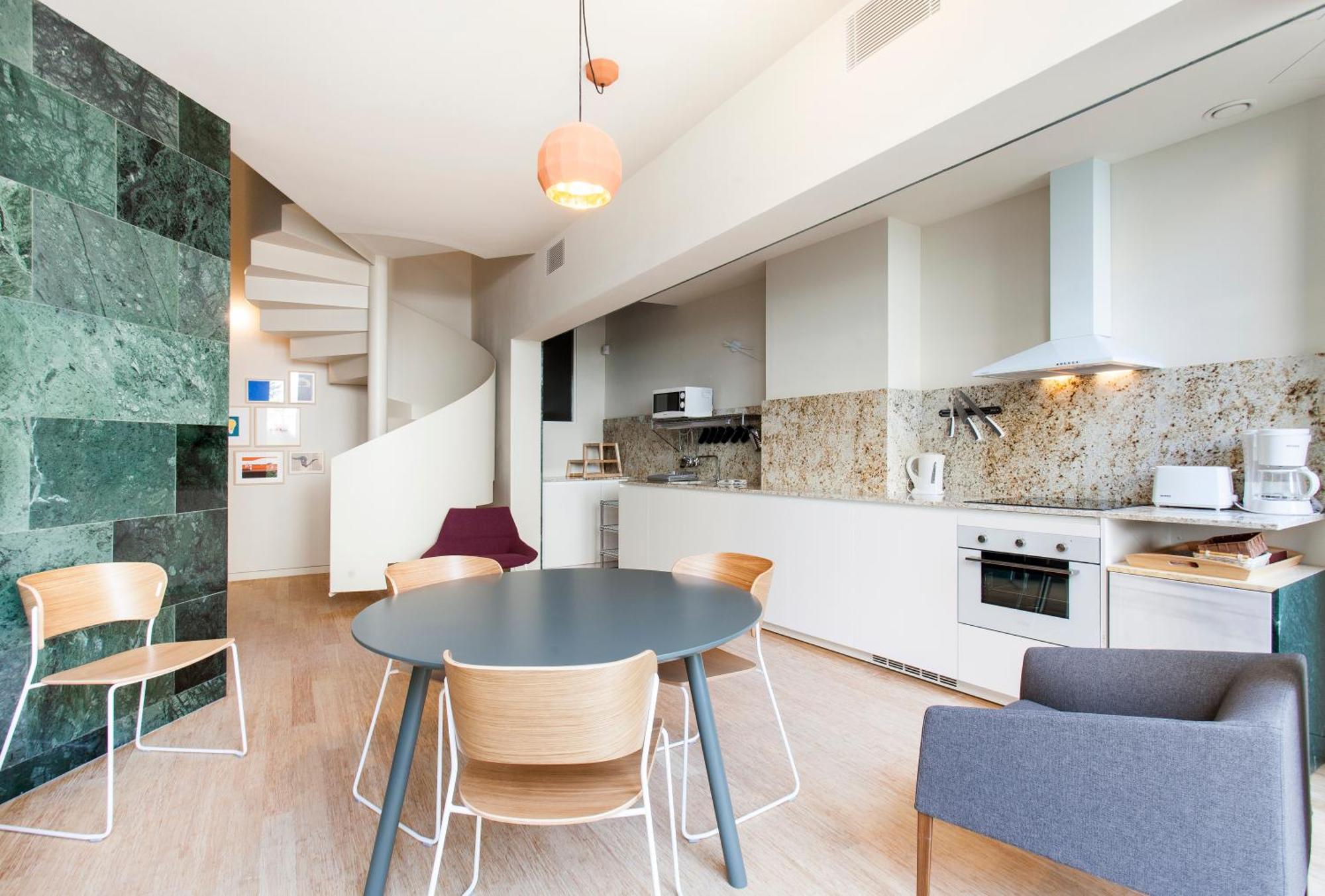 Aspasios City Oasis Apartments Барселона Экстерьер фото